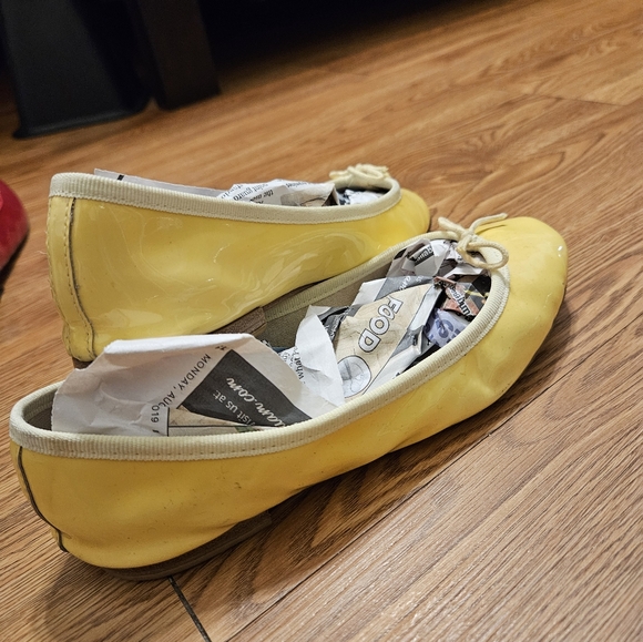 Repetto Women's Yellow Ballet Flats 37 - Picture 2 of 4